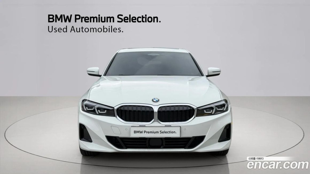 BMW 3-Series 320i, 2023