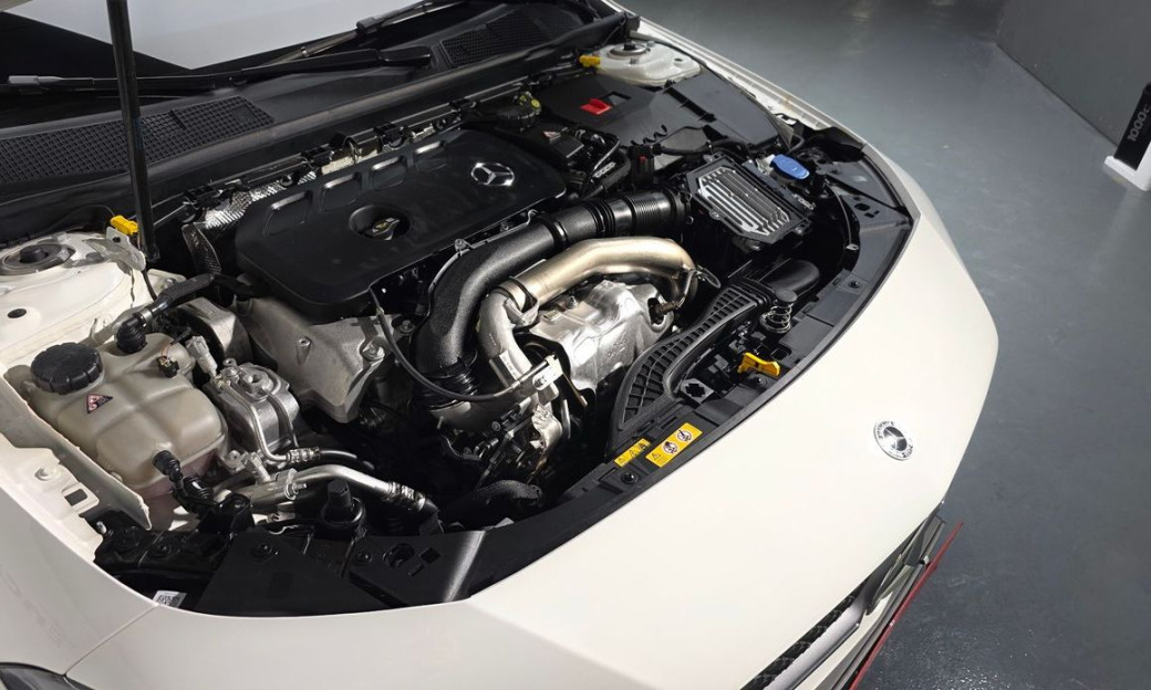 Mercedes-Benz CLA-Class CLA250 4MATIC, 2025