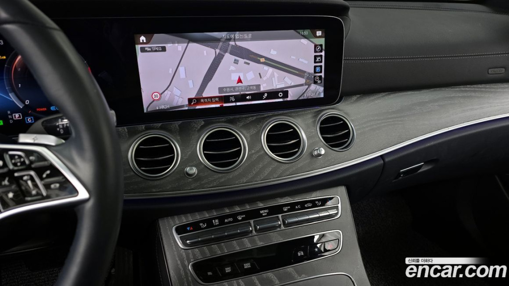 Mercedes-Benz E-Class E350 4MATIC Exclusive, 2023
