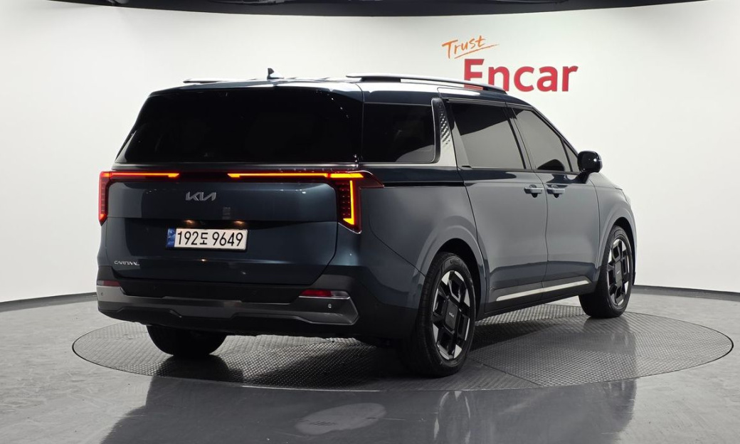 Kia Carnival 9-Seater Noblesse, 2025