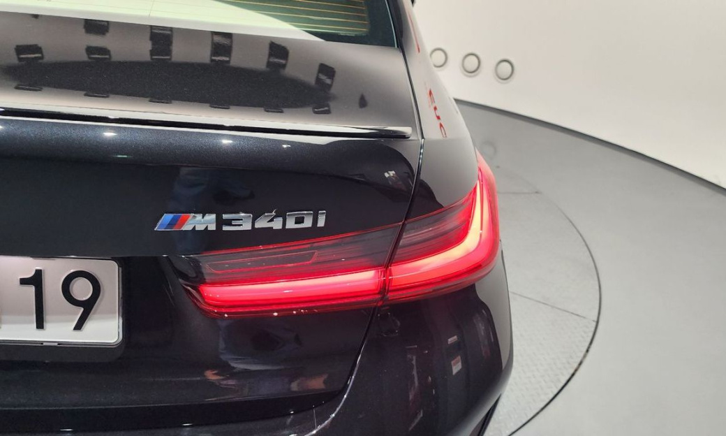 BMW 3-Series M340i Pro, 2024