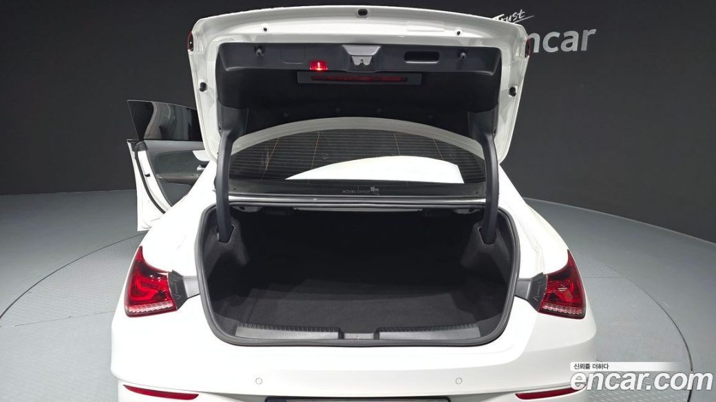 Mercedes-Benz CLA-Class CLA250 4MATIC, 2021