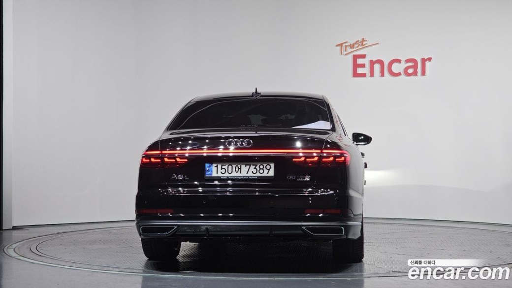 Audi A8 55 TFSI Quattro LWB, 2021