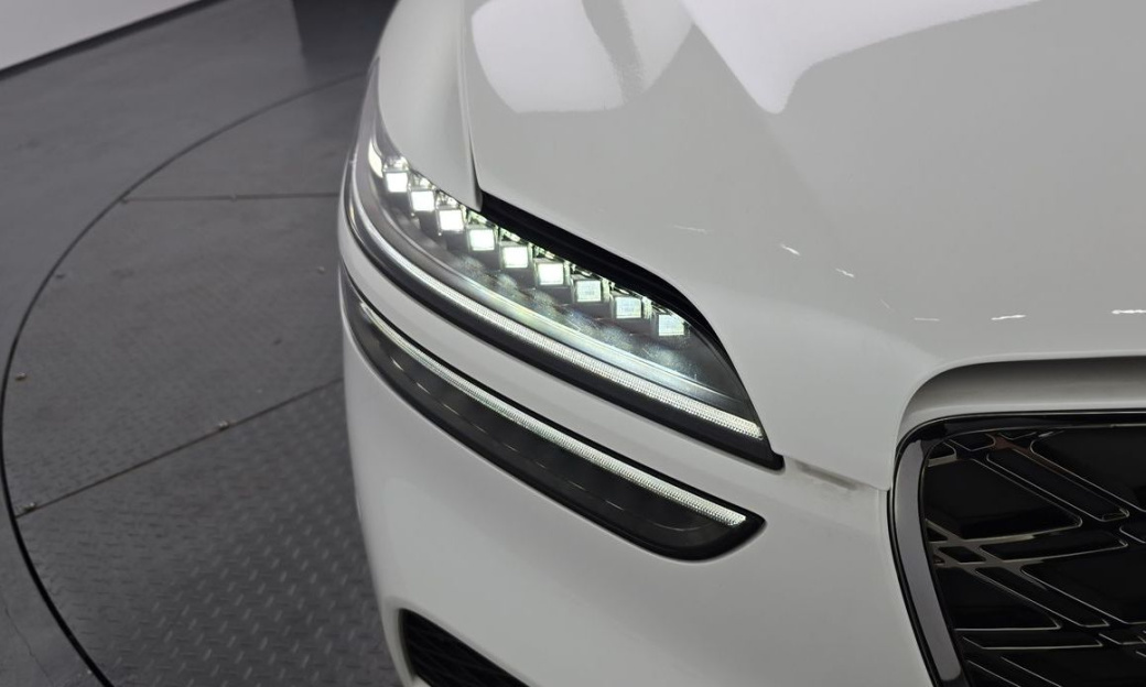 Genesis GV70 2.5T Gasoline 2WD, 2025