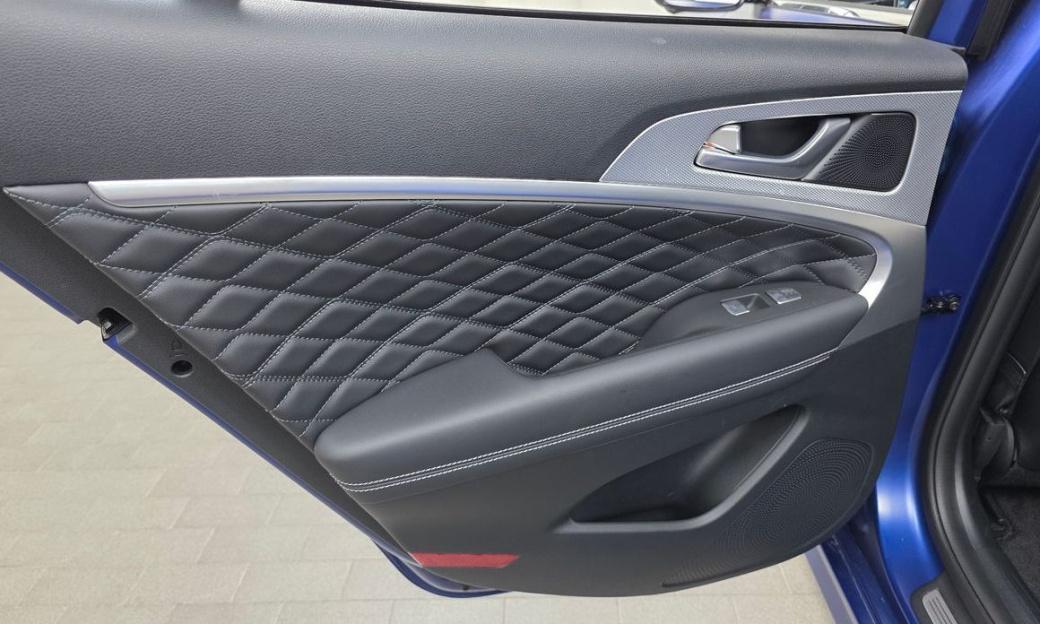 Genesis G70 Gasoline 2.5T 4WD, 2025