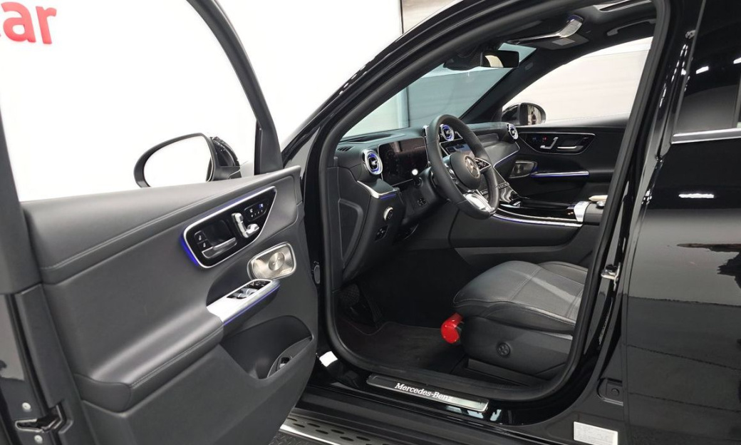 Mercedes-Benz GLC-Class GLC 300 4MATIC Avantgarde, 2025