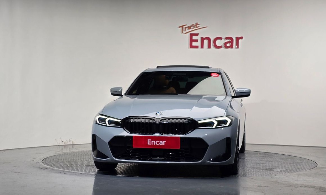 BMW 3-Series 320i M Sport, 2023