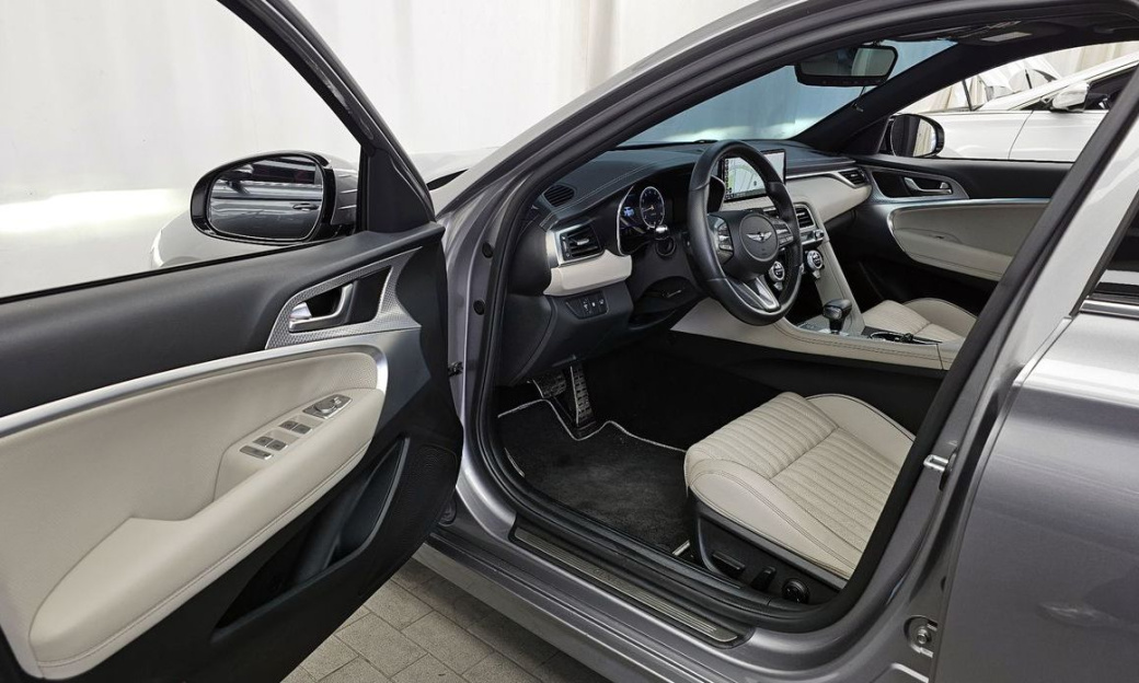 Genesis G70 Gasoline 2.0T 4WD, 2021