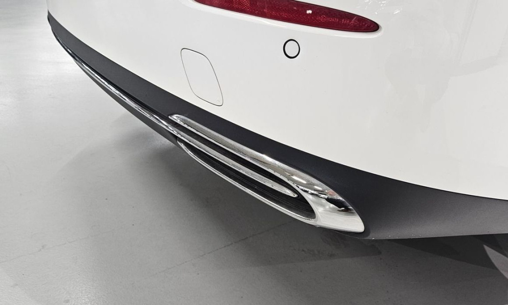 Mercedes-Benz E-Class E220d 4MATIC Exclusive, 2025