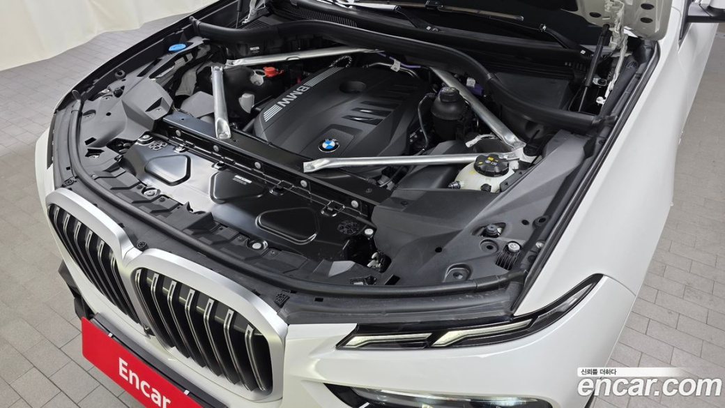 BMW X7 xDrive 40i M Sport 6STR, 2025