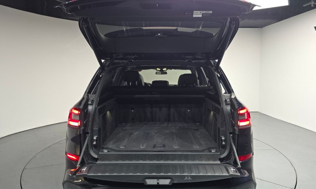 BMW X5 xDrive 40i M Sport, 2022