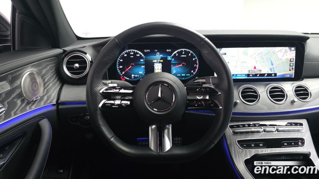 Mercedes-Benz E-Class E350 4MATIC AMG Line, 2023