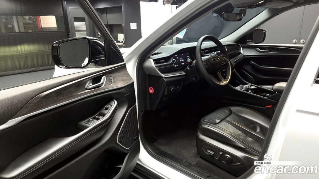Jeep Cherokee 3.6 Limited, 2023