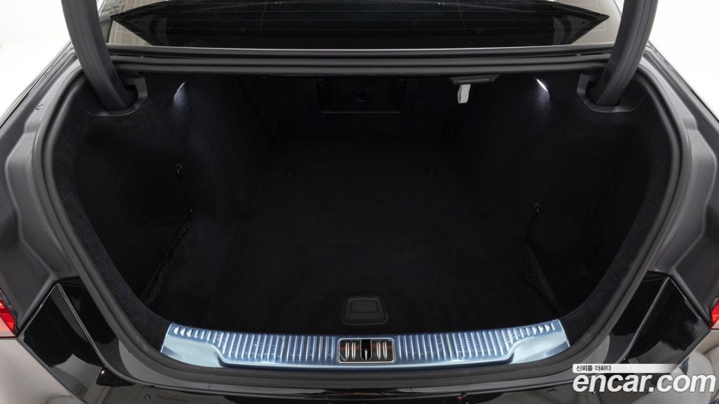 Mercedes-Benz S-Class S450L 4MATIC, 2026