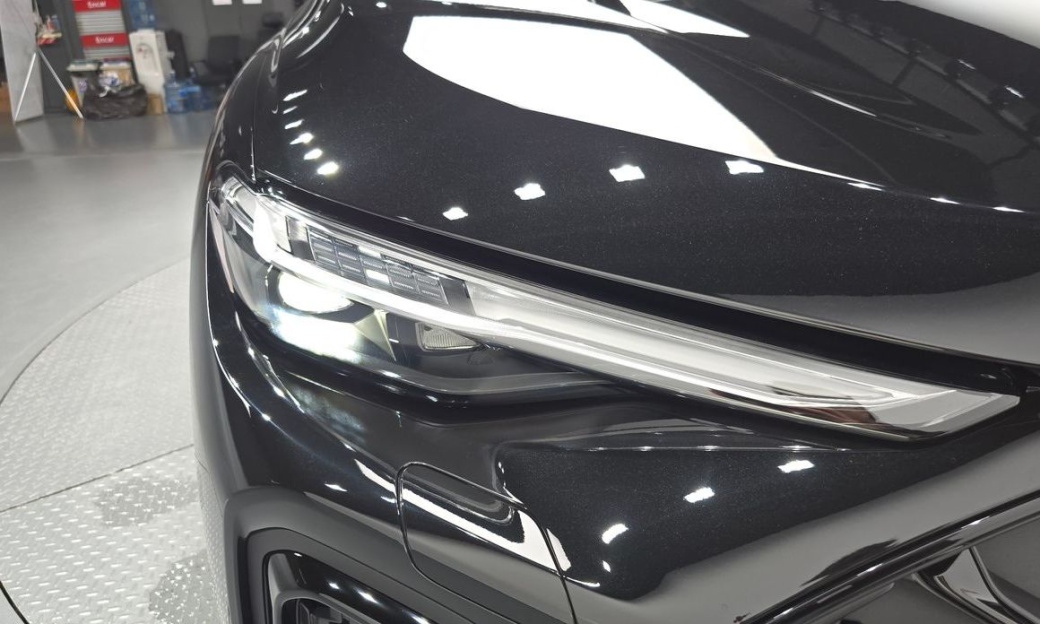 Audi Q5 40 TDI Quattro S Line Black Edition, 2025
