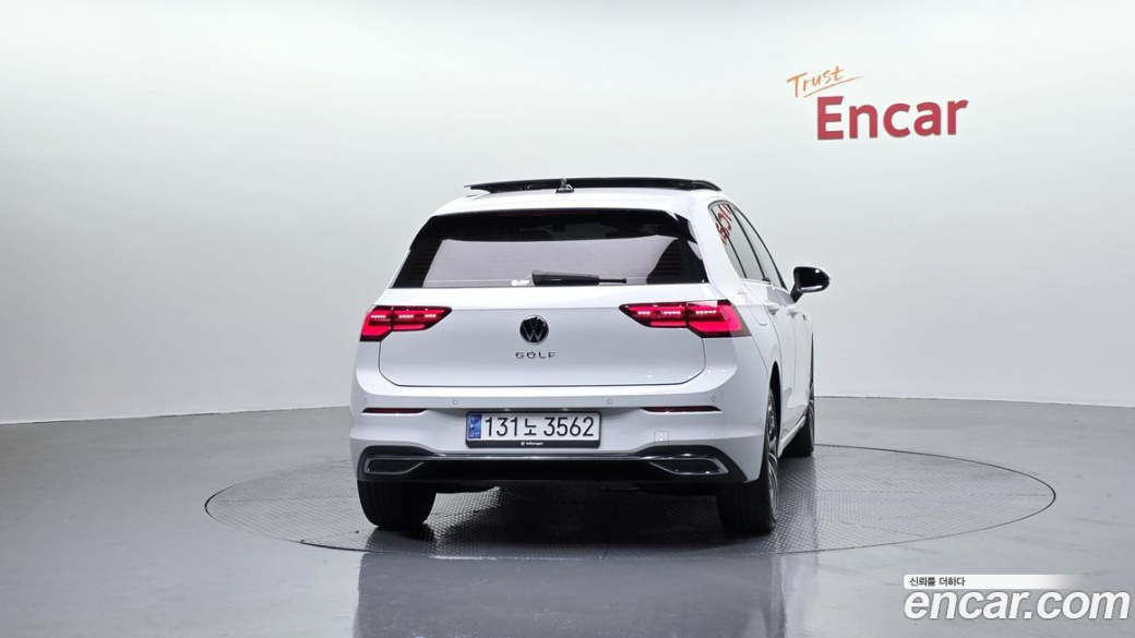 Volkswagen Golf 2.0 TDI Prestige, 2024