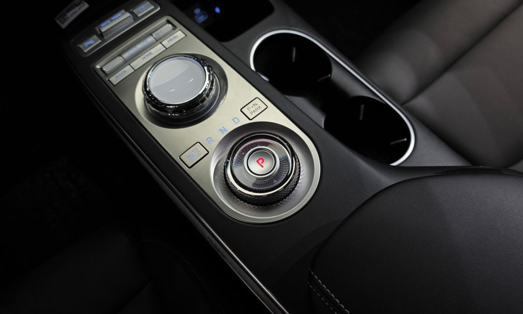 Genesis GV70 2.5T Gasoline 2WD, 2024