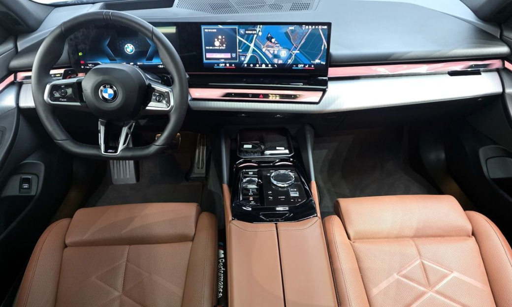 BMW 5-Series 530i xDrive M Sport, 2025