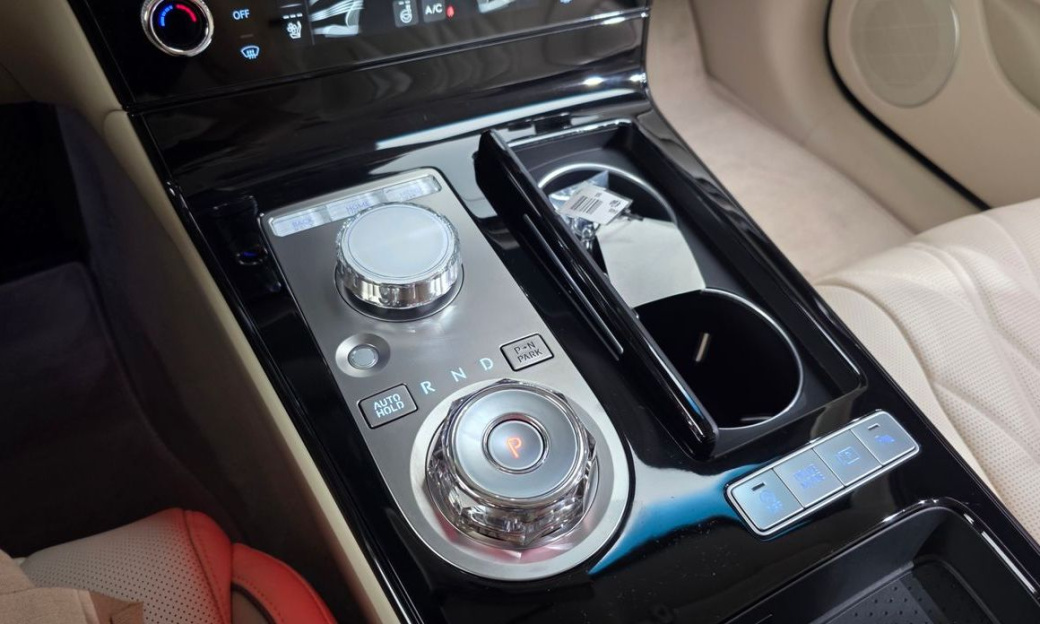 Genesis G80 Gasoline 2.5 Turbo AWD, 2025