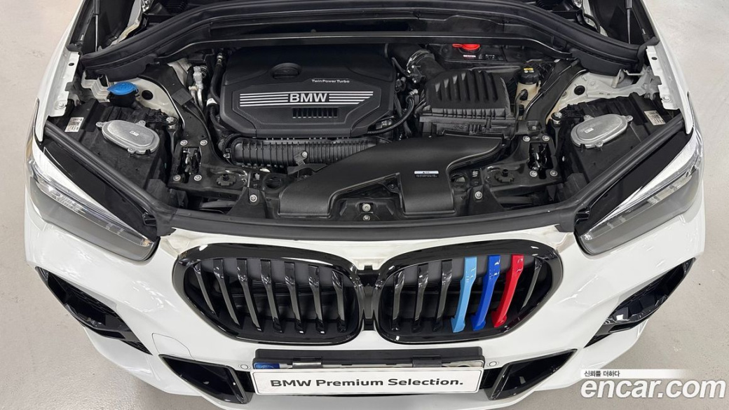 BMW X1 xDrive 20i M Sport, 2022