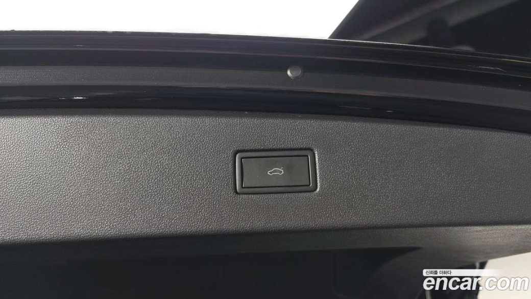 Volkswagen Tiguan 2.0 TSI Prestige, 2024