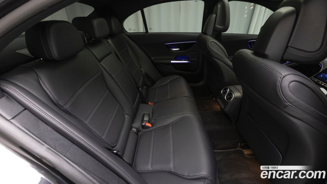Mercedes-Benz C-Class C300 4MATIC Avantgarde, 2023