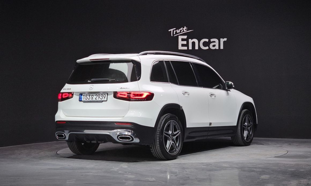 Mercedes-Benz GLB-Class GLB250 4MATIC, 2023