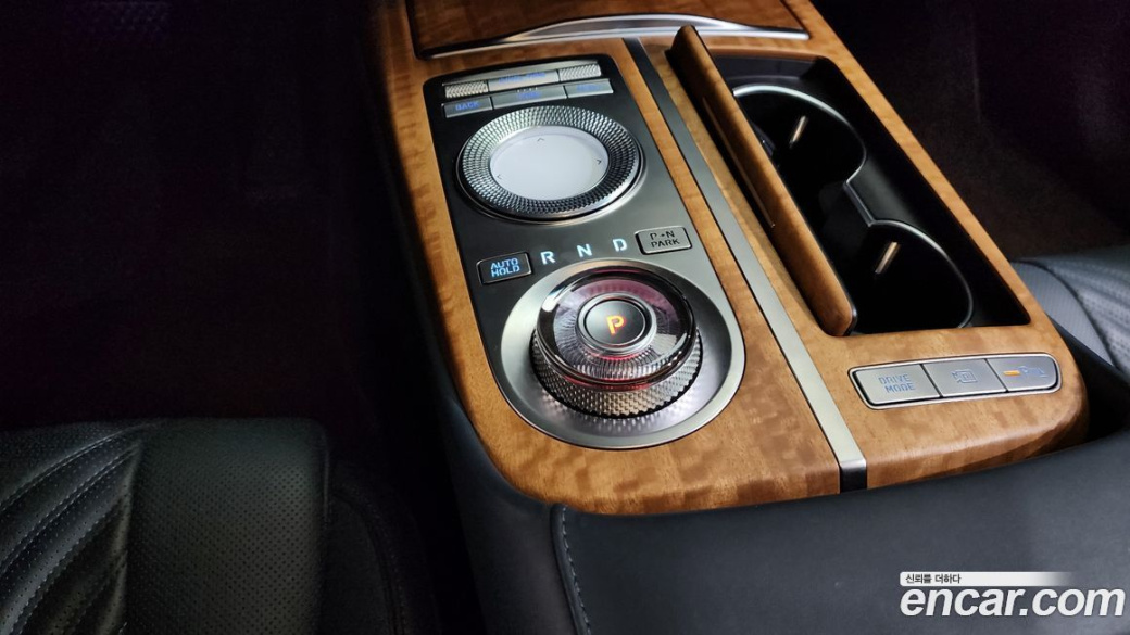 Genesis G80 Gasoline 2.5 Turbo AWD, 2022