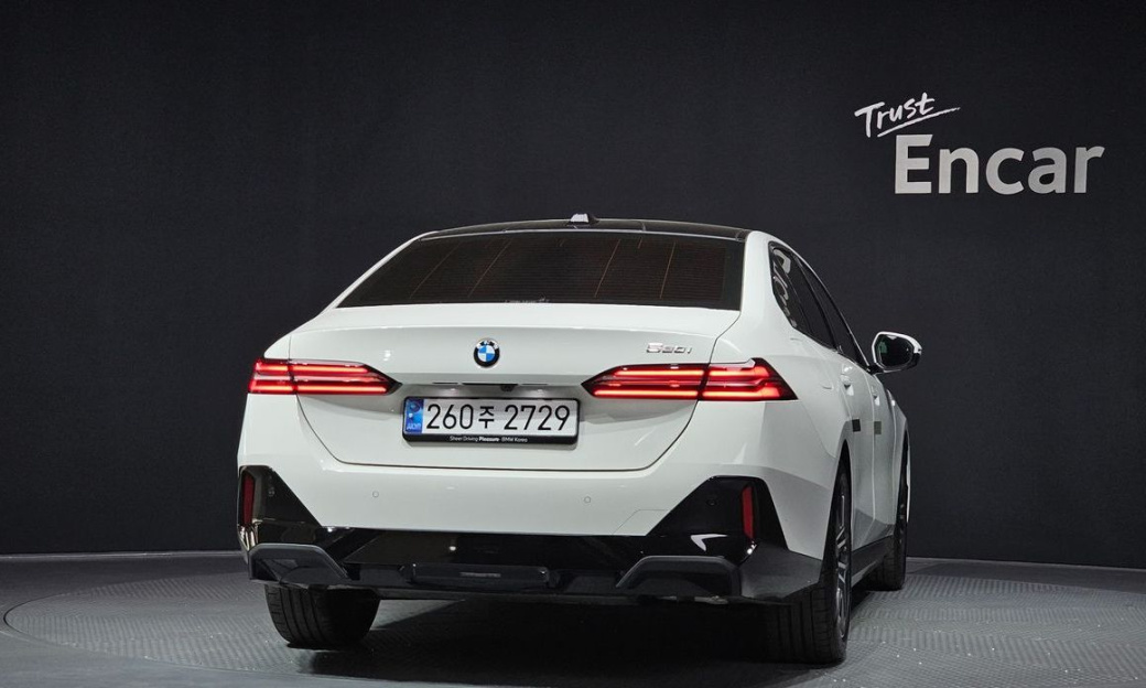 BMW 5-Series 520i M Sport, 2024