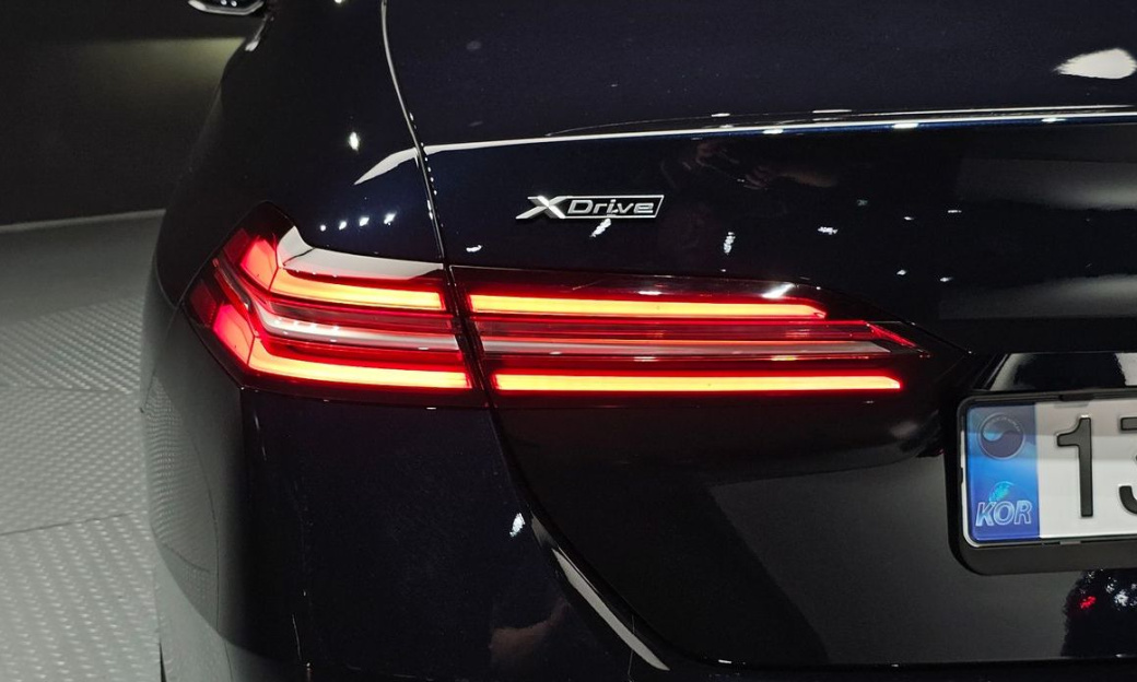 BMW 5-Series 530i xDrive M Sport, 2025