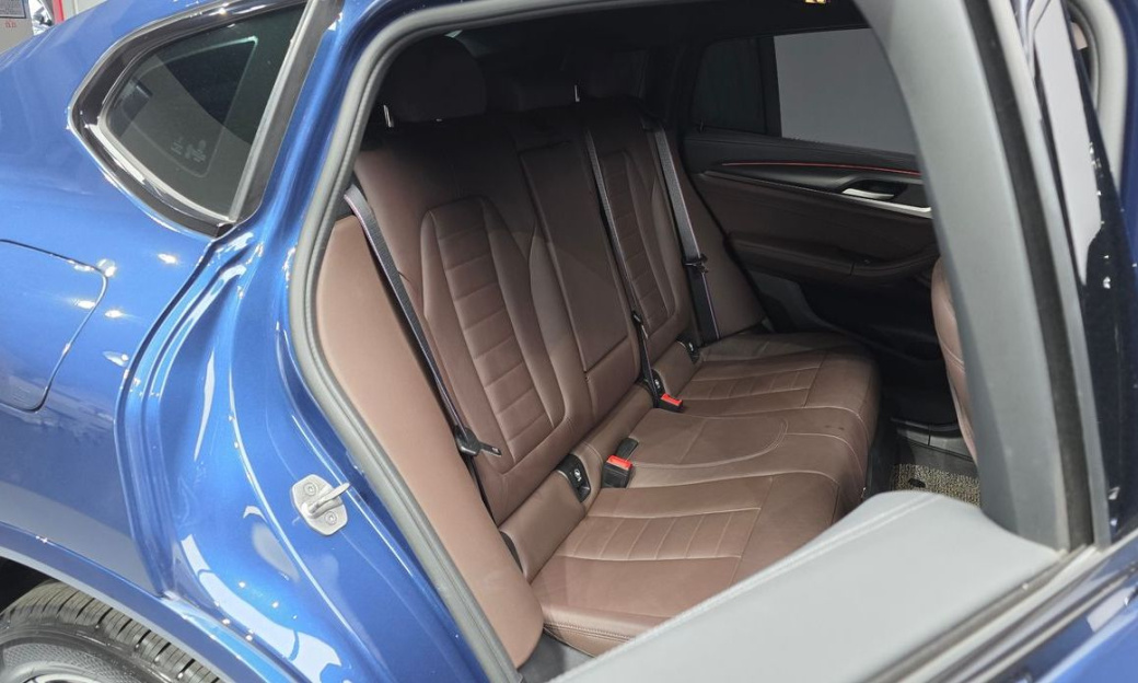 BMW X4 xDrive20i M Sports Pro, 2022