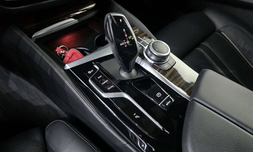 BMW 5-Series 520i M Sport, 2022