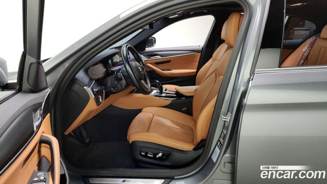 BMW 5-Series 520i M Sport, 2023