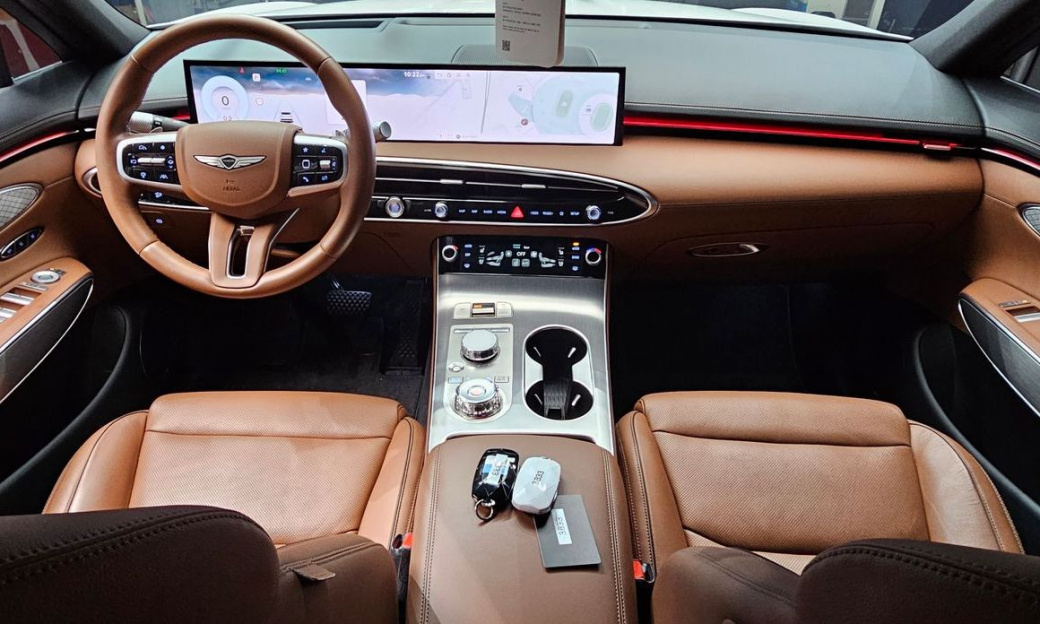 Genesis GV70 2.5T Gasoline AWD, 2025