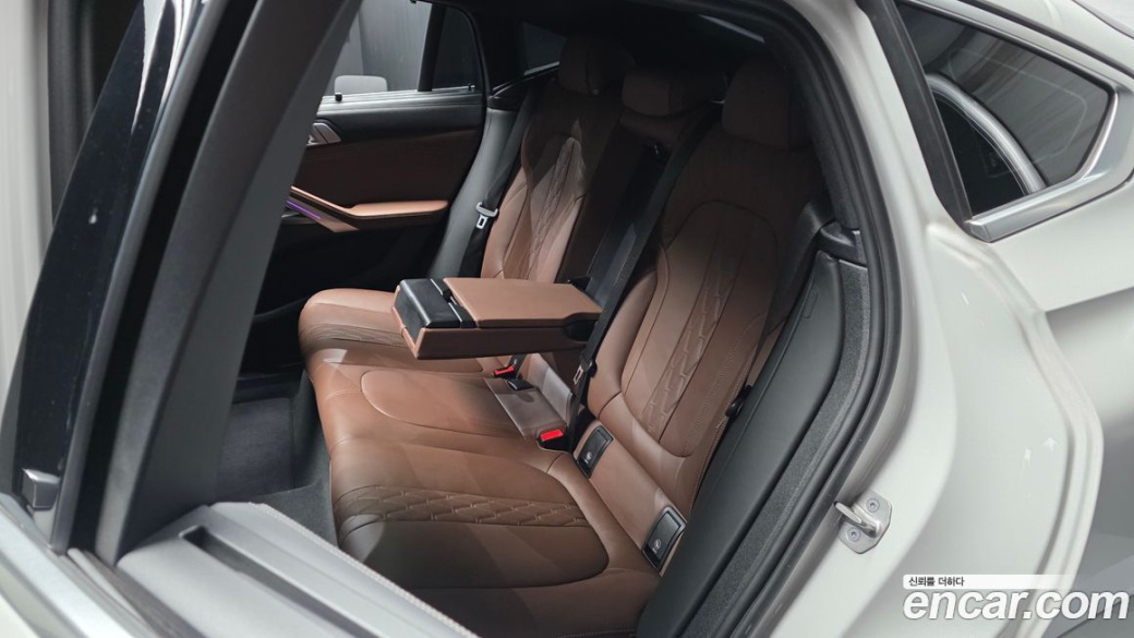 BMW X6 xDrive40i M Sport, 2023