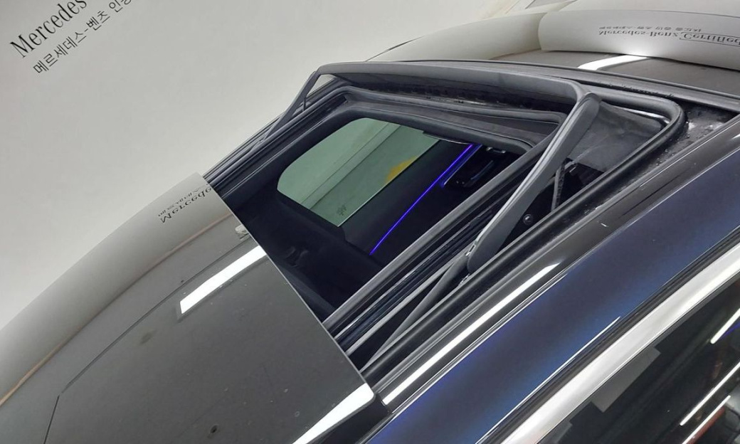Mercedes-Benz E-Class E300 4MATIC Exclusive, 2024