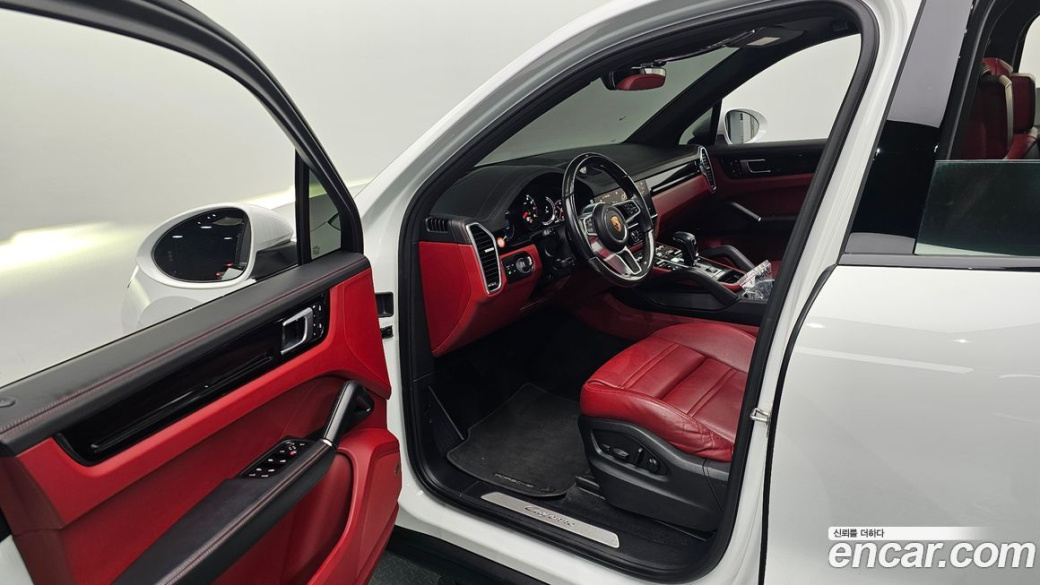 Porsche Cayenne 3.0, 2022