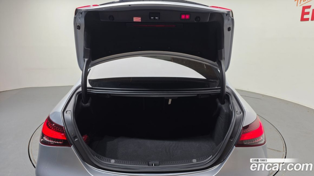 Mercedes-Benz E-Class E350 4MATIC Avantgarde, 2022
