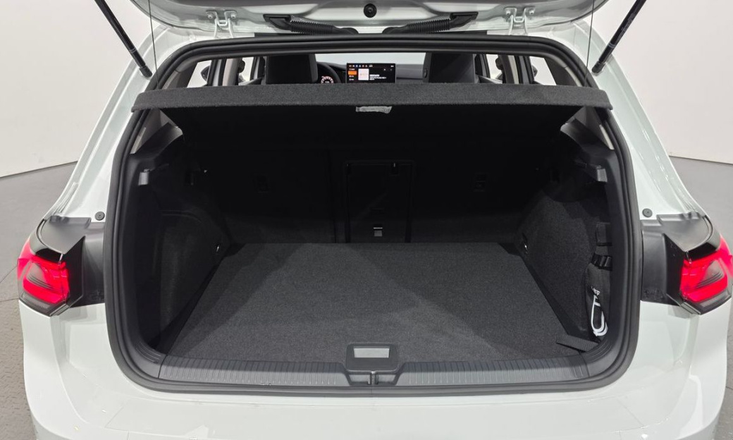 Volkswagen Golf 2.0 TDI Prestige, 2025