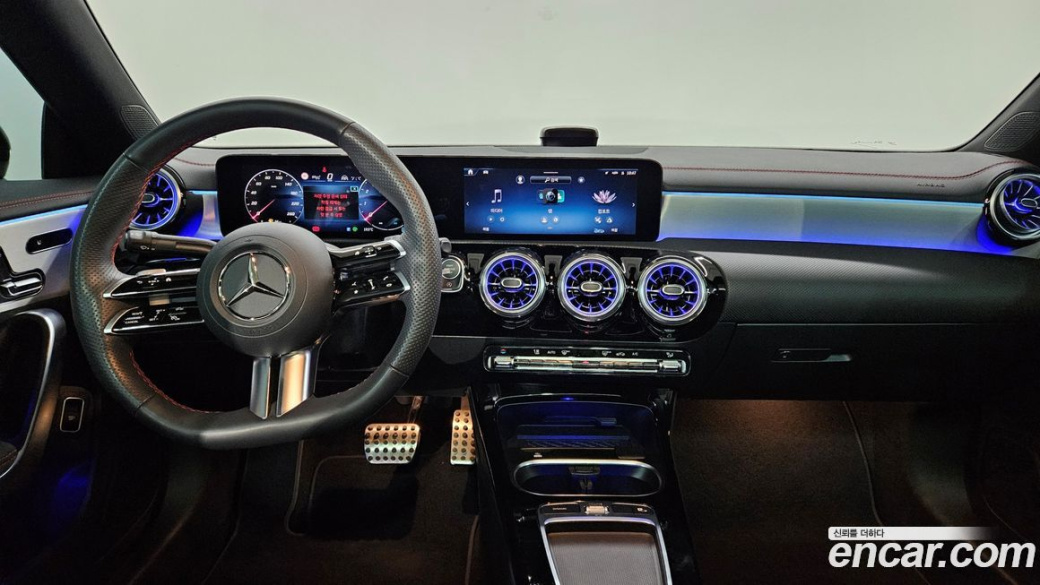 Mercedes-Benz CLA-Class CLA250 4MATIC, 2025