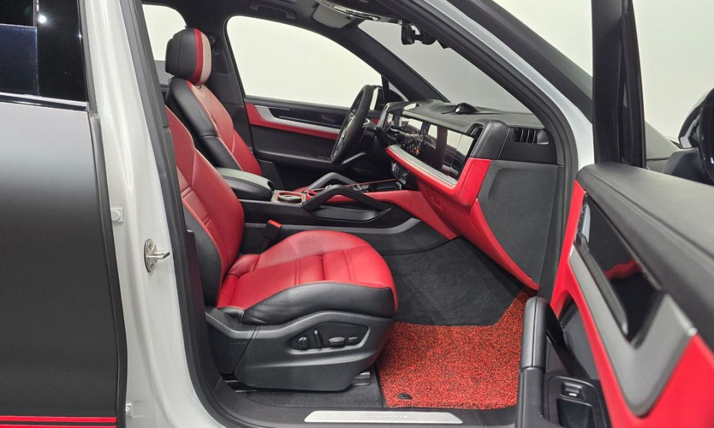 Porsche Cayenne 3.0, 2024