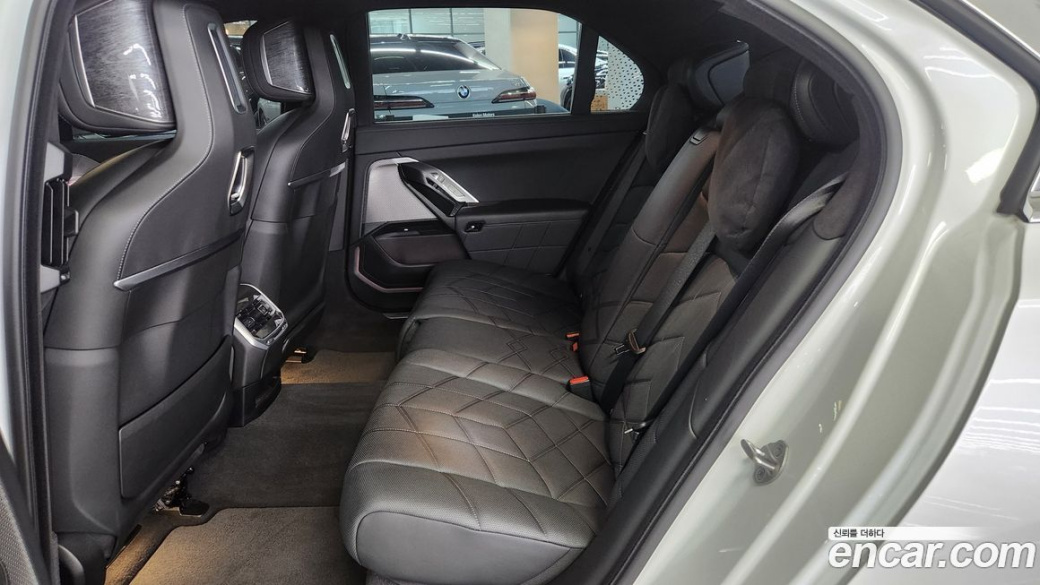 BMW 7-Series 740i sDrive M Sport, 2023