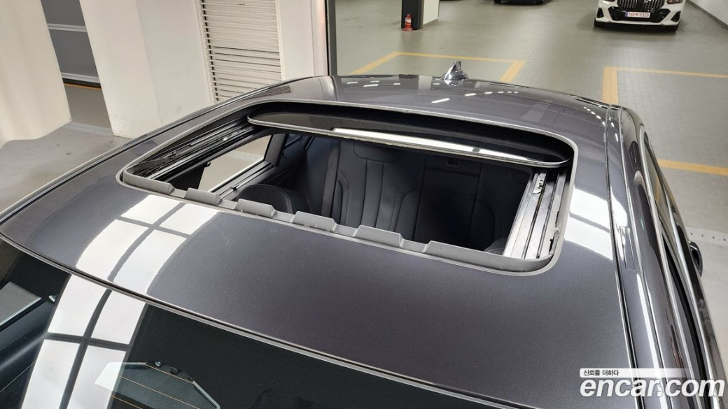 BMW 5-Series 520i M Sport, 2023
