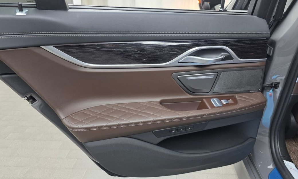 BMW 7-Series 730d xDrive M Sport, 2022