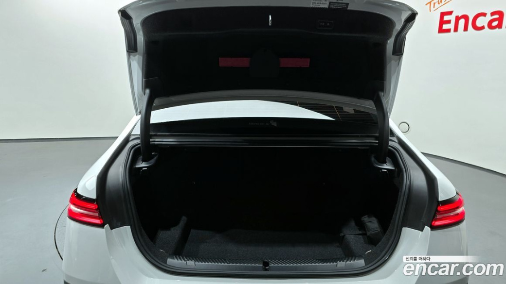 BMW 5-Series 520i M Sport, 2024