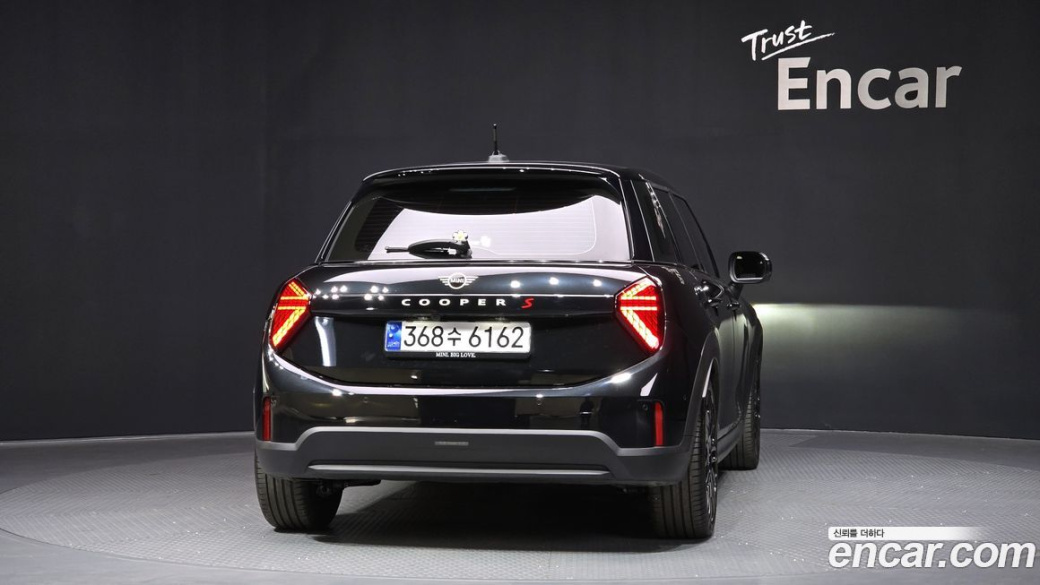 Mini Cooper 5 Door Favoured, 2025