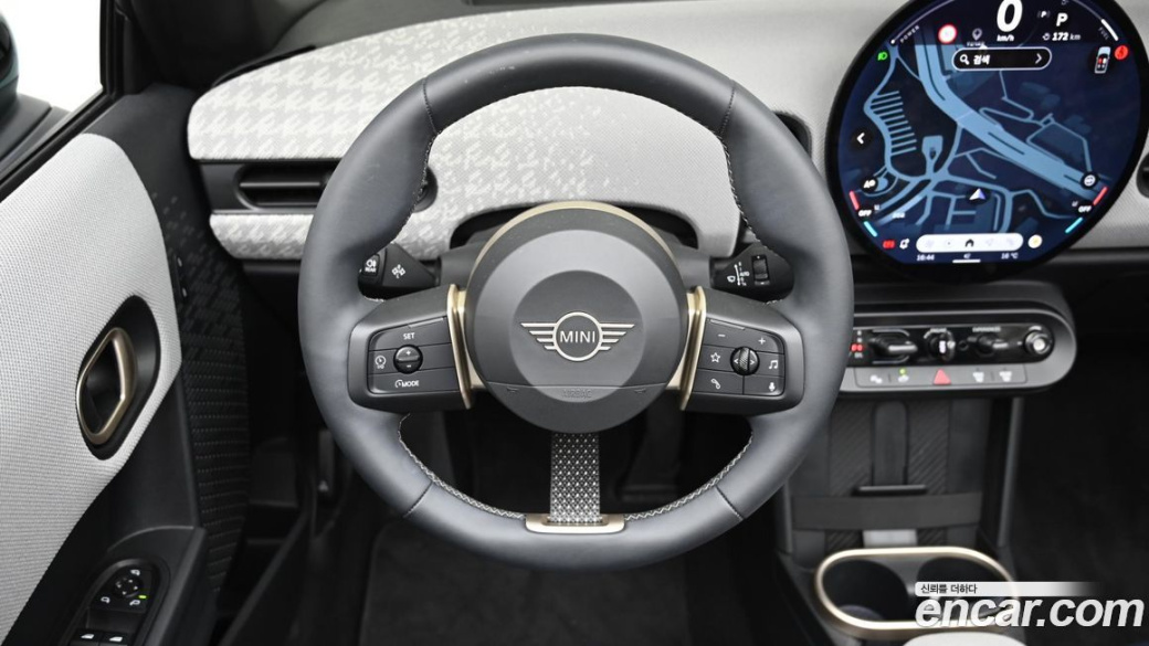 Mini Cooper Convertible Favoured, 2025