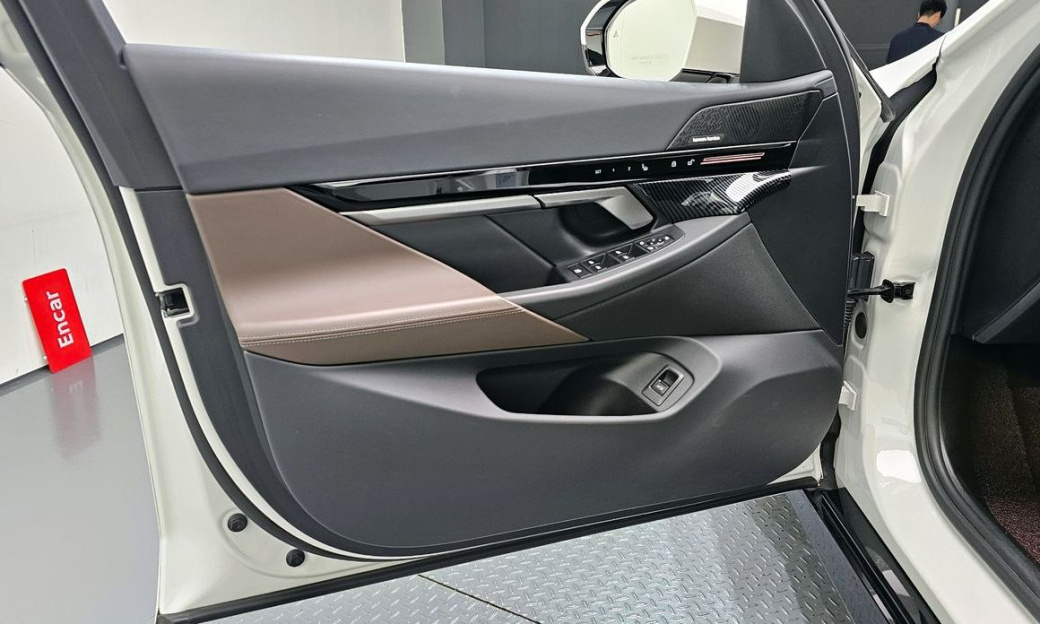 BMW 5-Series 520i M Sport, 2024