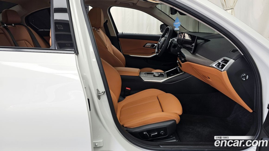 BMW 3-Series 320d, 2025