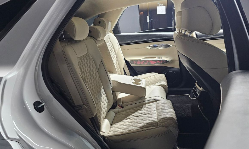 Genesis GV70 2.5T Gasoline 2WD, 2023